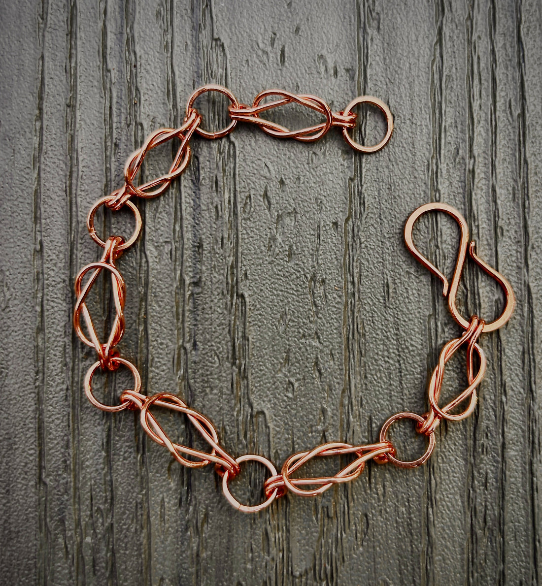 The Timeless Art of Wire-Wrapped Jewelry: An Ancient Craft for Modern Creators